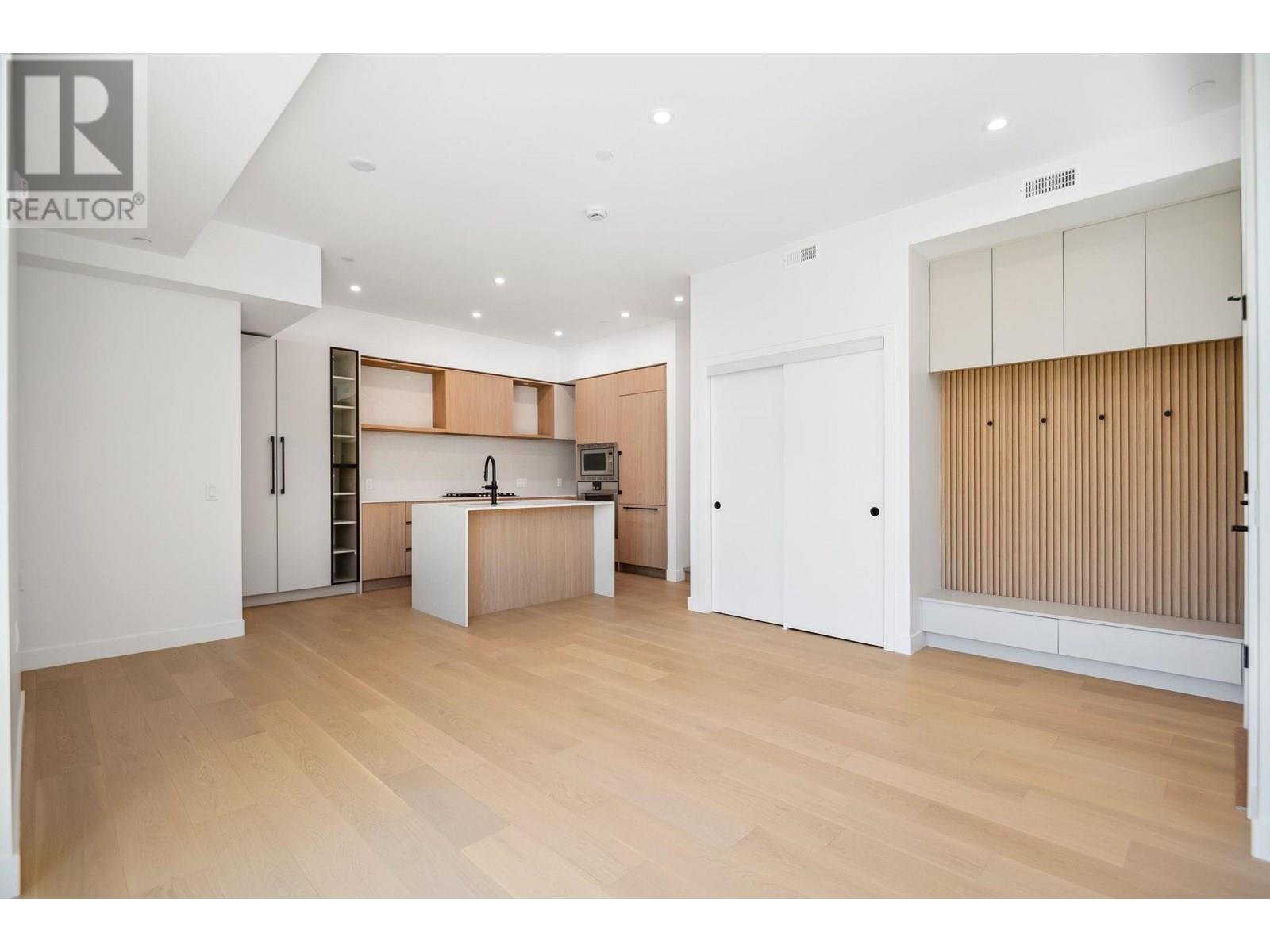 Photo 22 of 112 715 W 49th Avenue, Vancouver BC