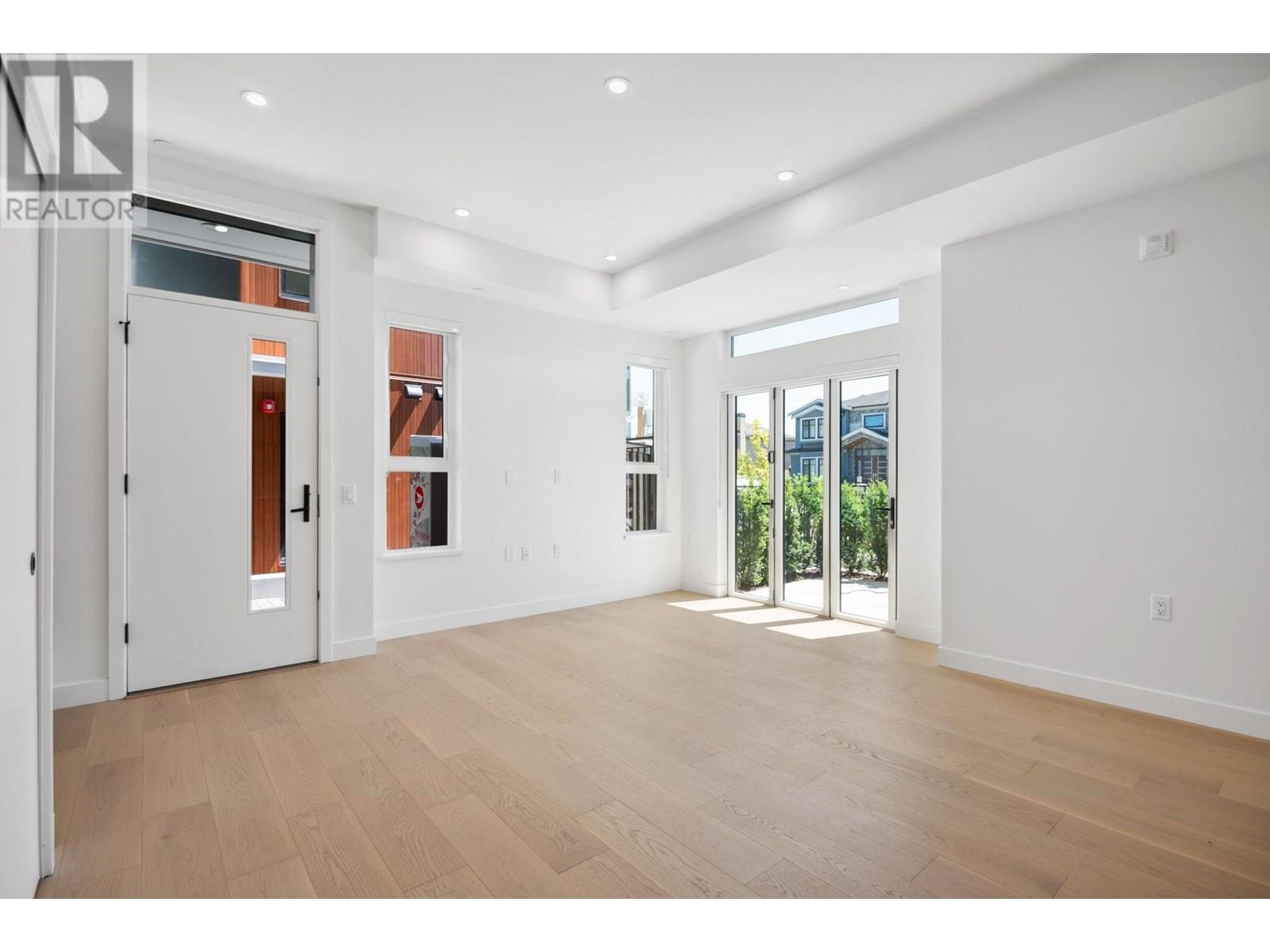 Photo 6 of 112 715 W 49th Avenue, Vancouver BC