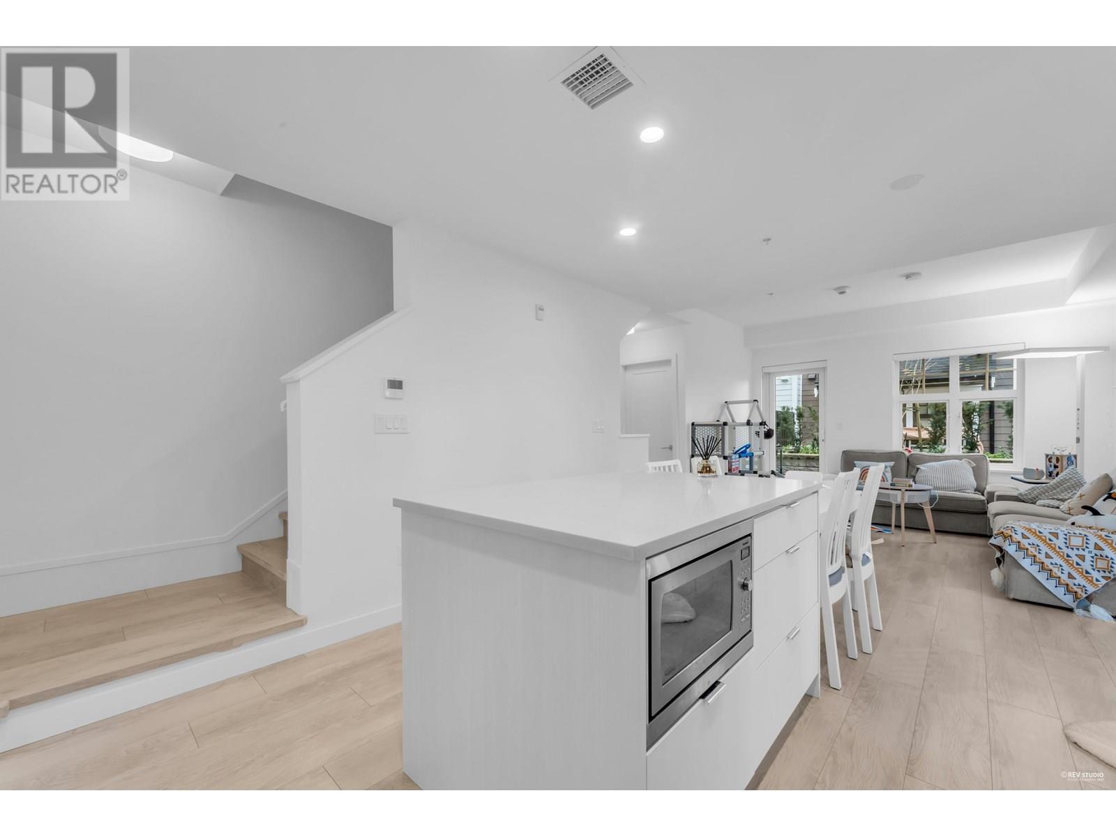 Photo 14 of 116 678 Fairview Street, Coquitlam BC