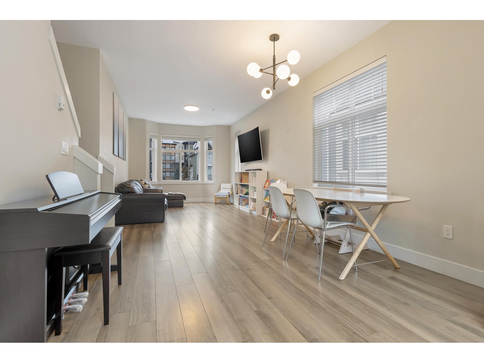 Photo 8 of 33 20852 77 A Avenue, Langley BC