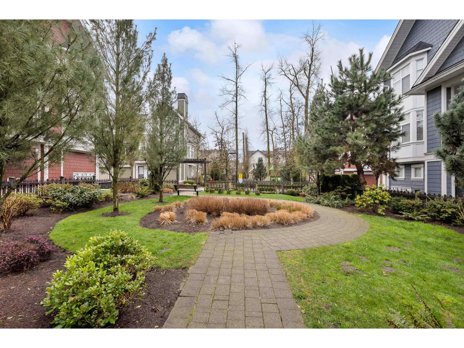 Photo 18 of 33 20852 77 A Avenue, Langley BC