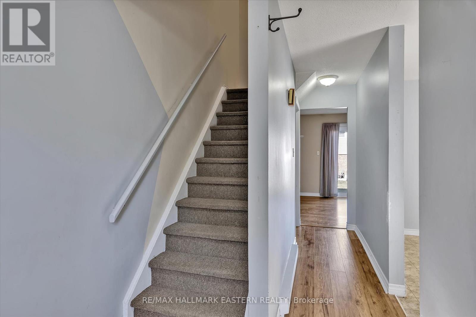 Photo 9 of 67 996 Sydenham Road, Peterborough South ON