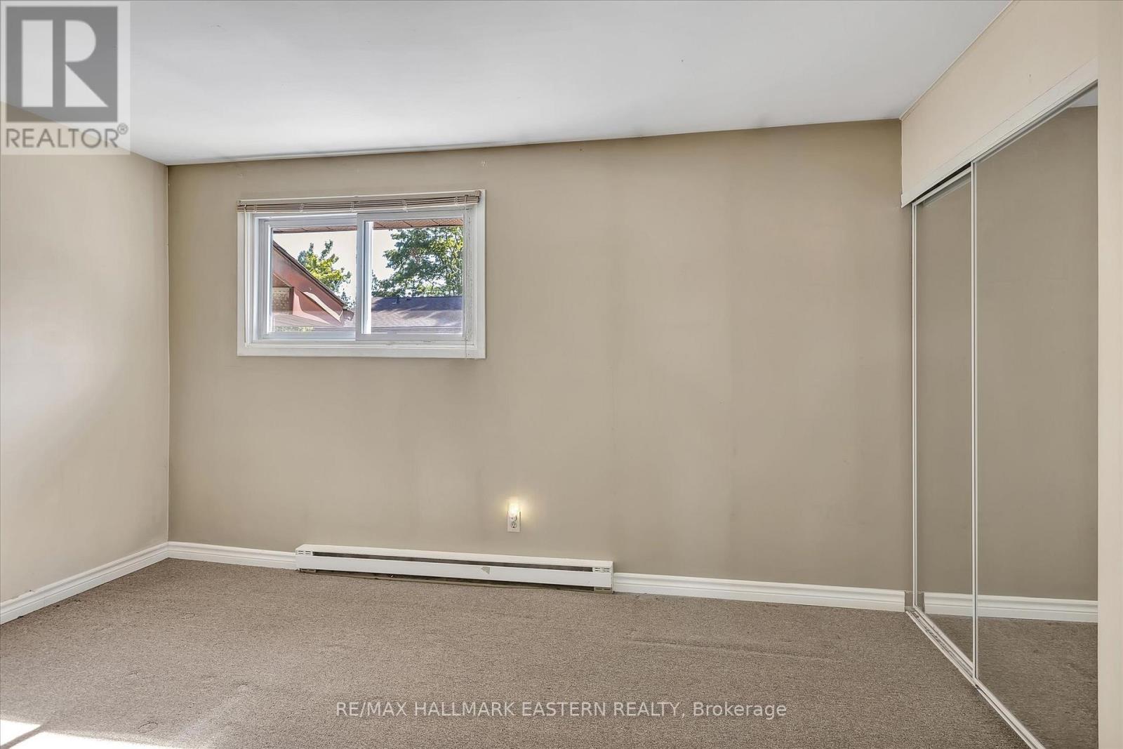 Photo 26 of 67 996 Sydenham Road, Peterborough South ON