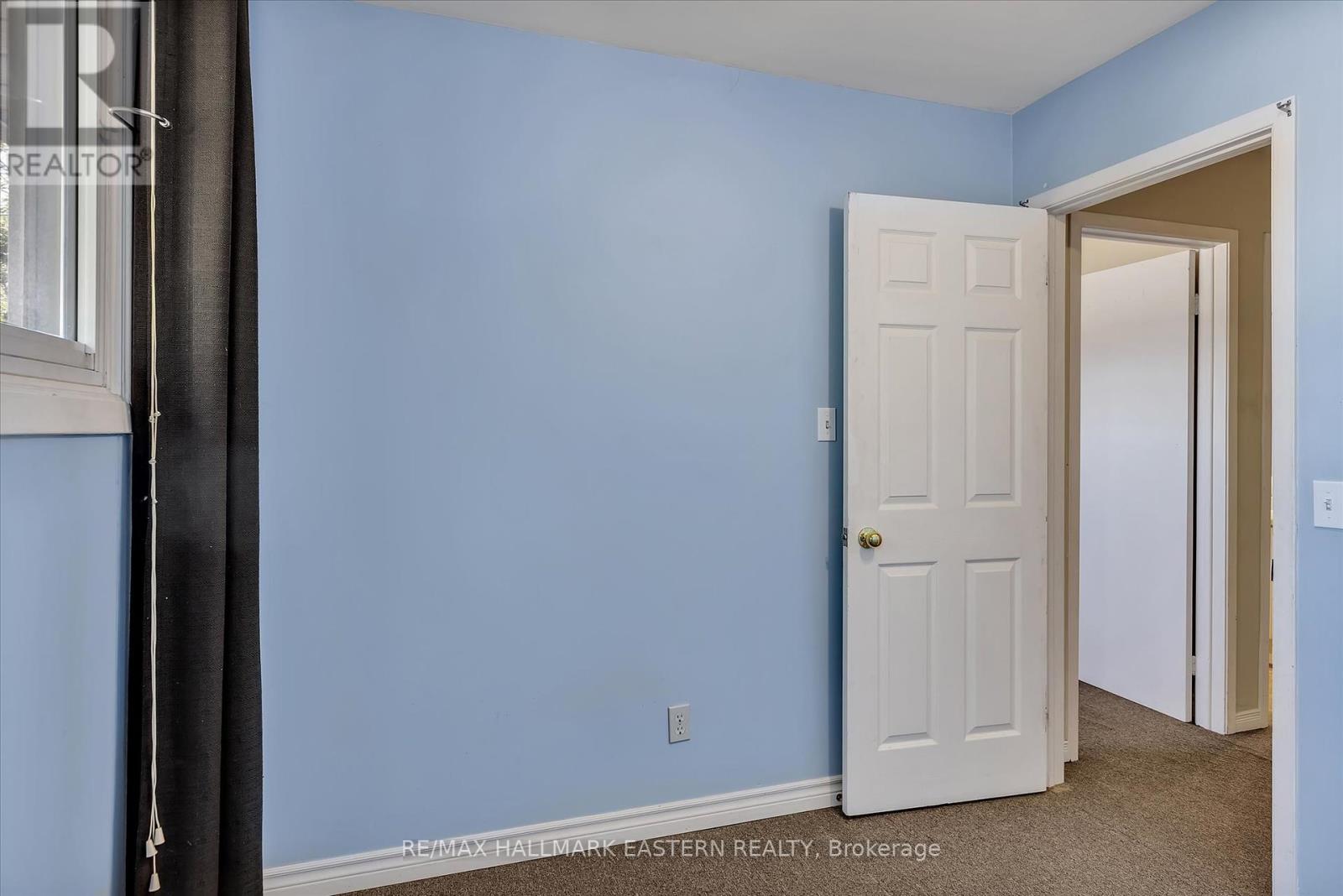 Photo 31 of 67 996 Sydenham Road, Peterborough South ON