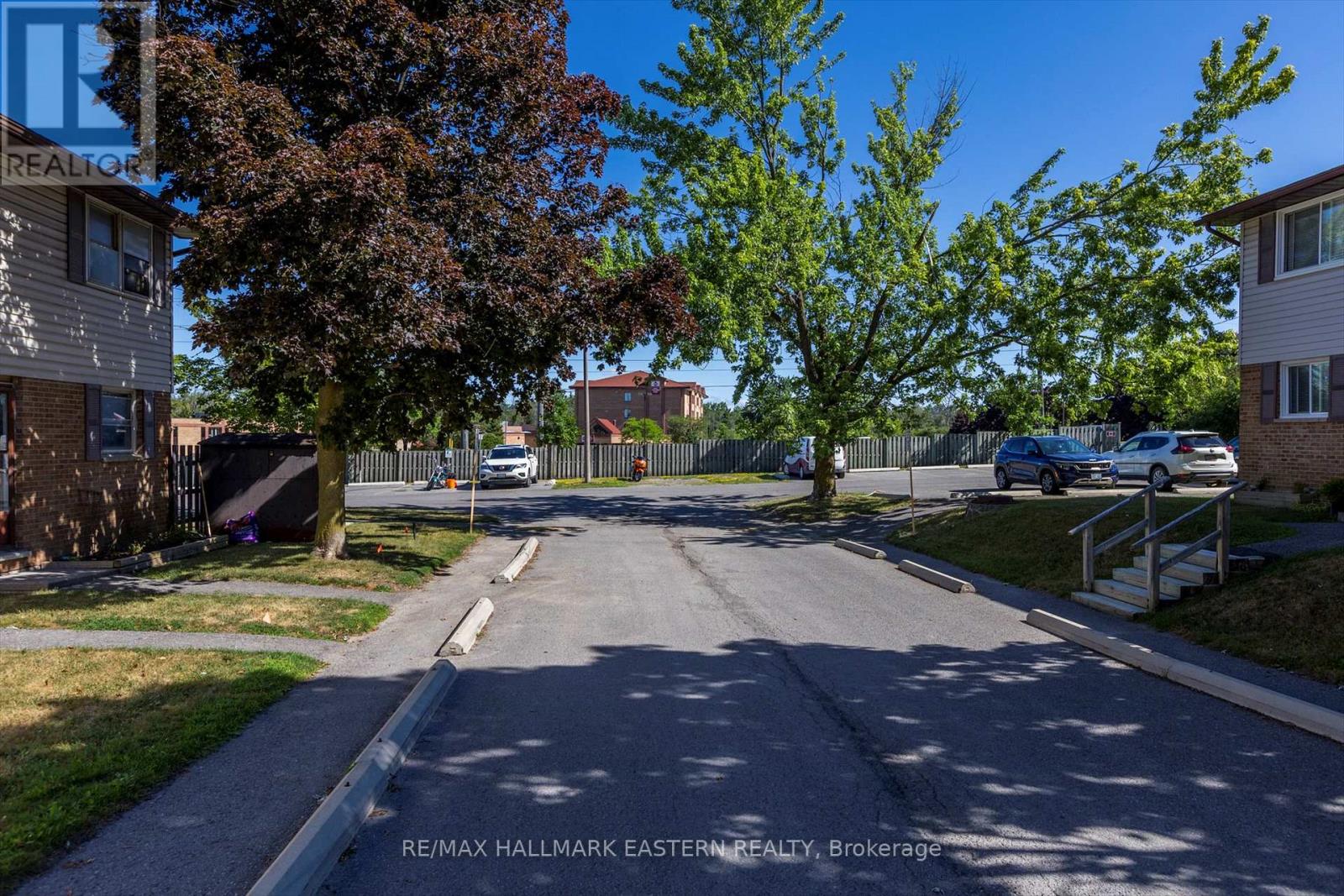 Photo 30 of 67 996 Sydenham Road, Peterborough South ON