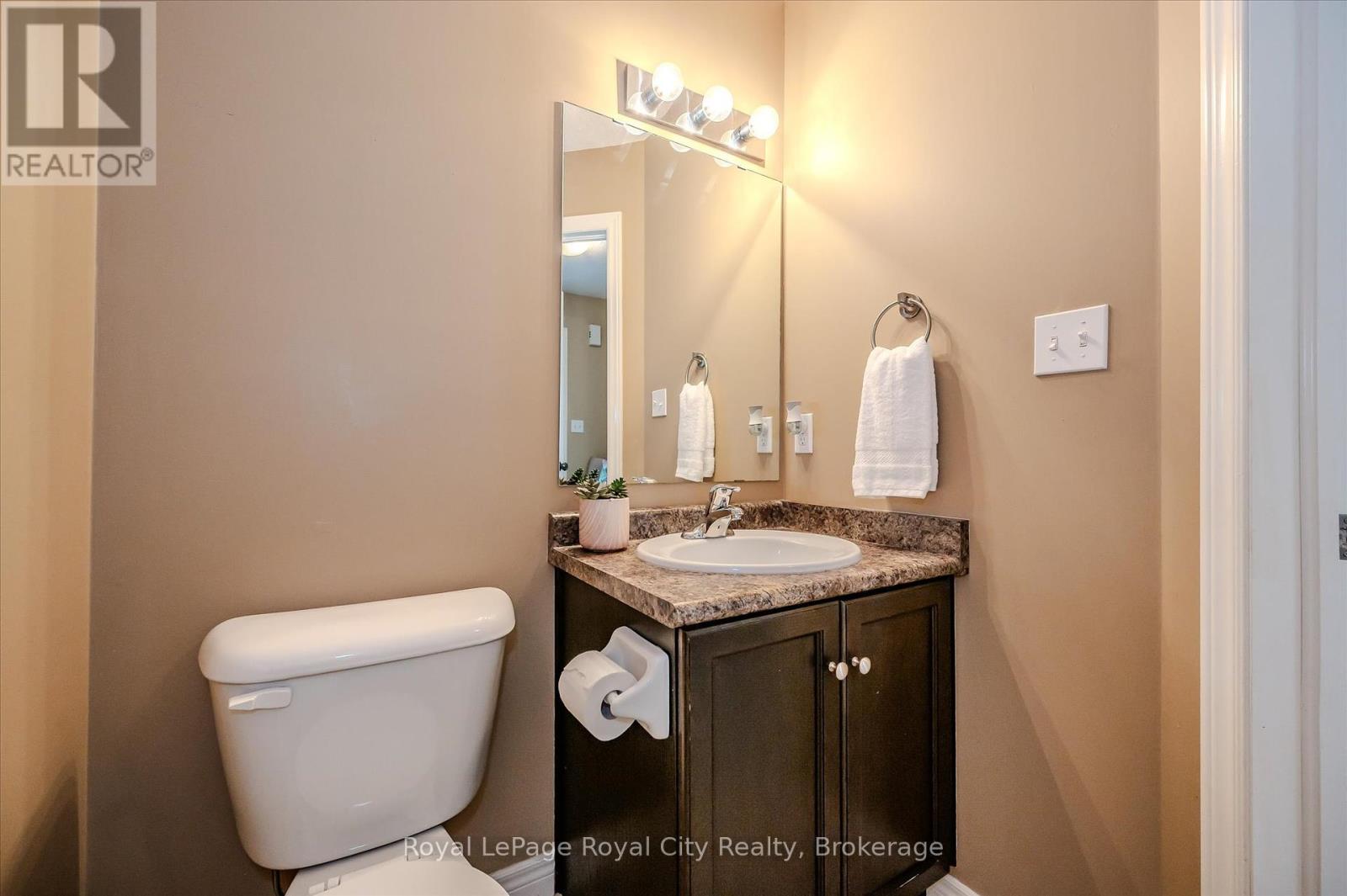 Photo 16 of 4 361 Arkell Road, Guelph ON
