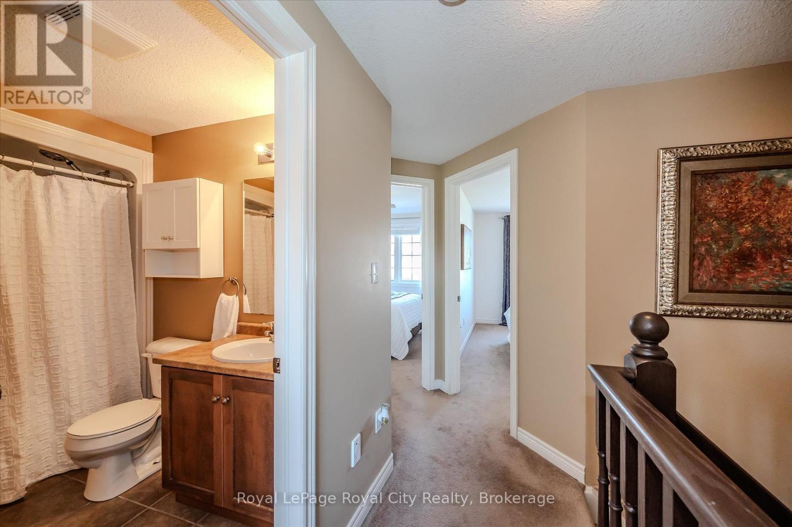 Photo 10 of 4 361 Arkell Road, Guelph ON