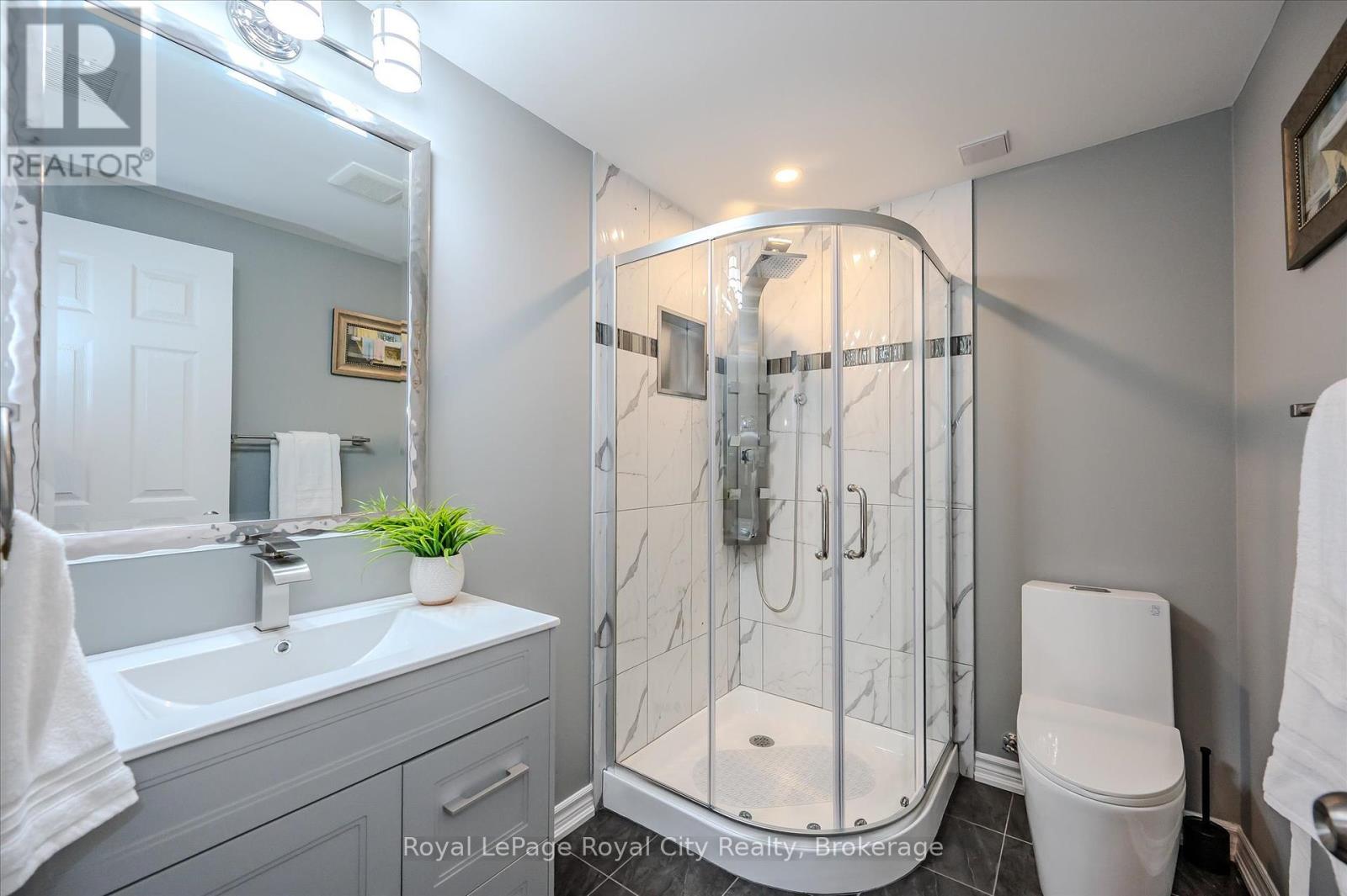 Photo 42 of 4 361 Arkell Road, Guelph ON