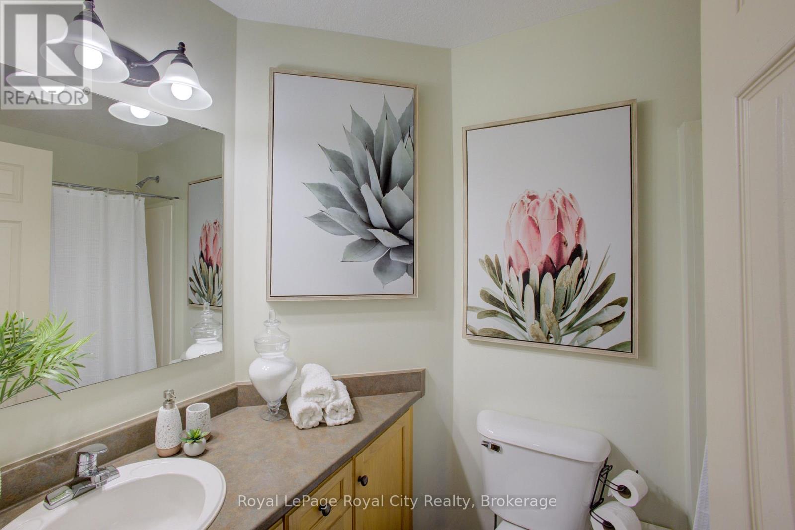 Photo 29 of 830 Scotland Street, Centre Wellington ON