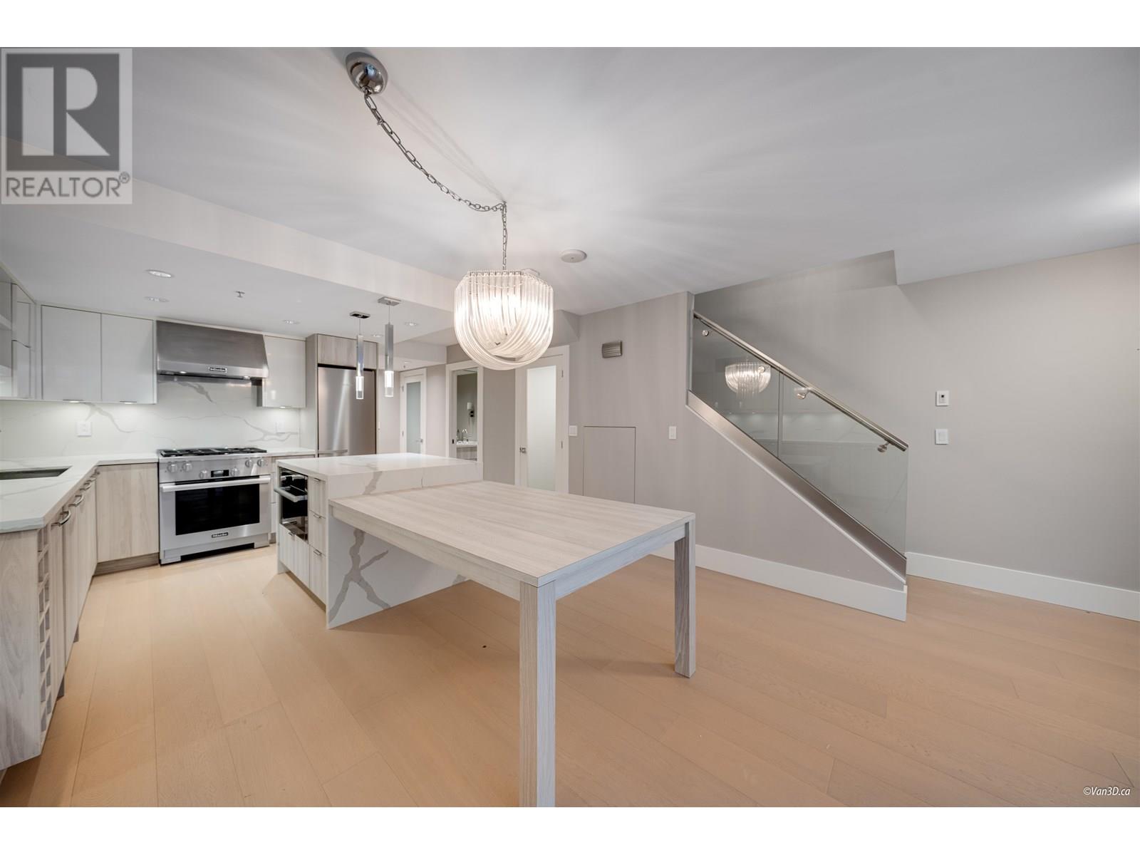 Photo 6 of 101 1133 Homer Street, Vancouver BC