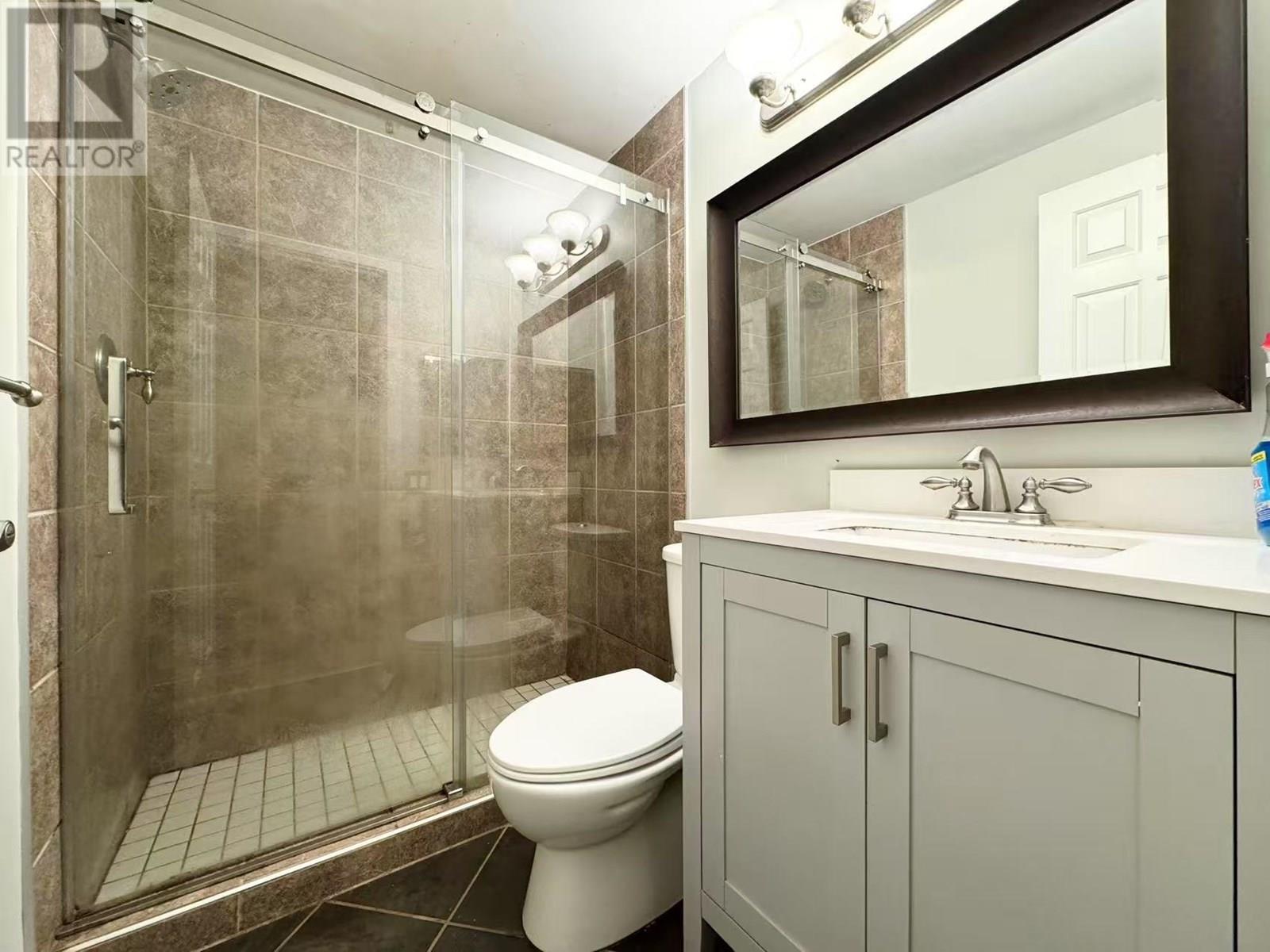 Photo 17 of 103 2733 Atlin Place, Coquitlam BC