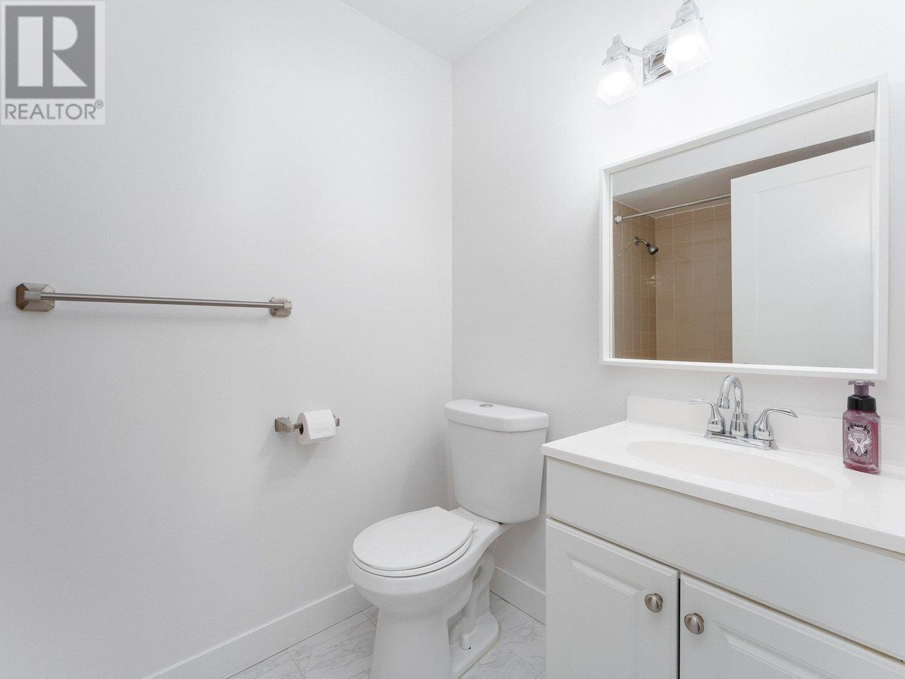Photo 16 of 310 809 W 16th Street, North Vancouver BC