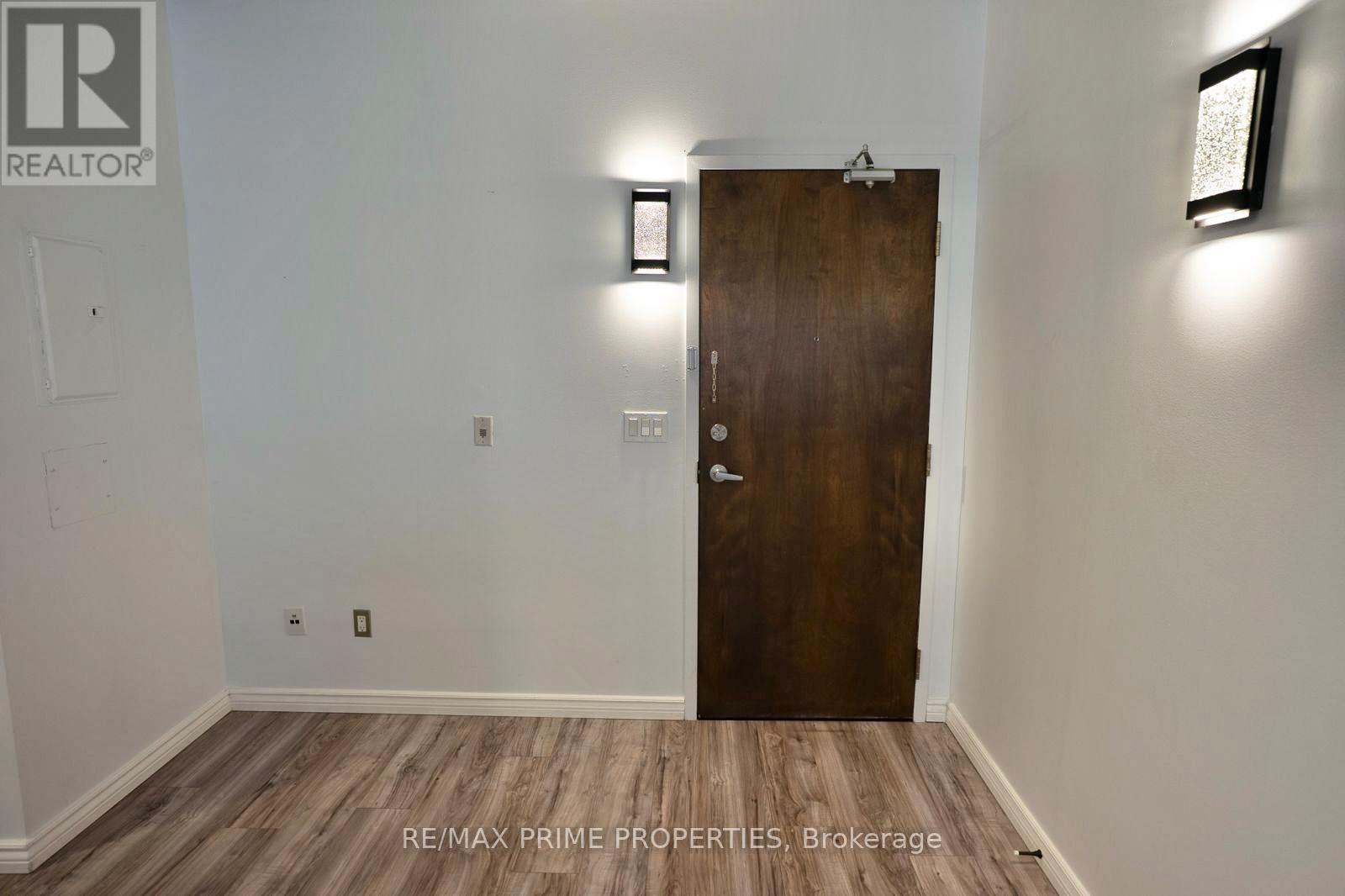 Photo 14 of 311 383 Cumberland Street, Ottawa ON