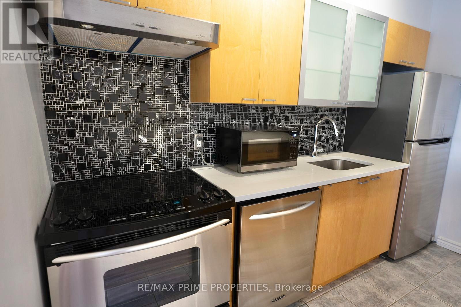 Photo 23 of 311 383 Cumberland Street, Ottawa ON