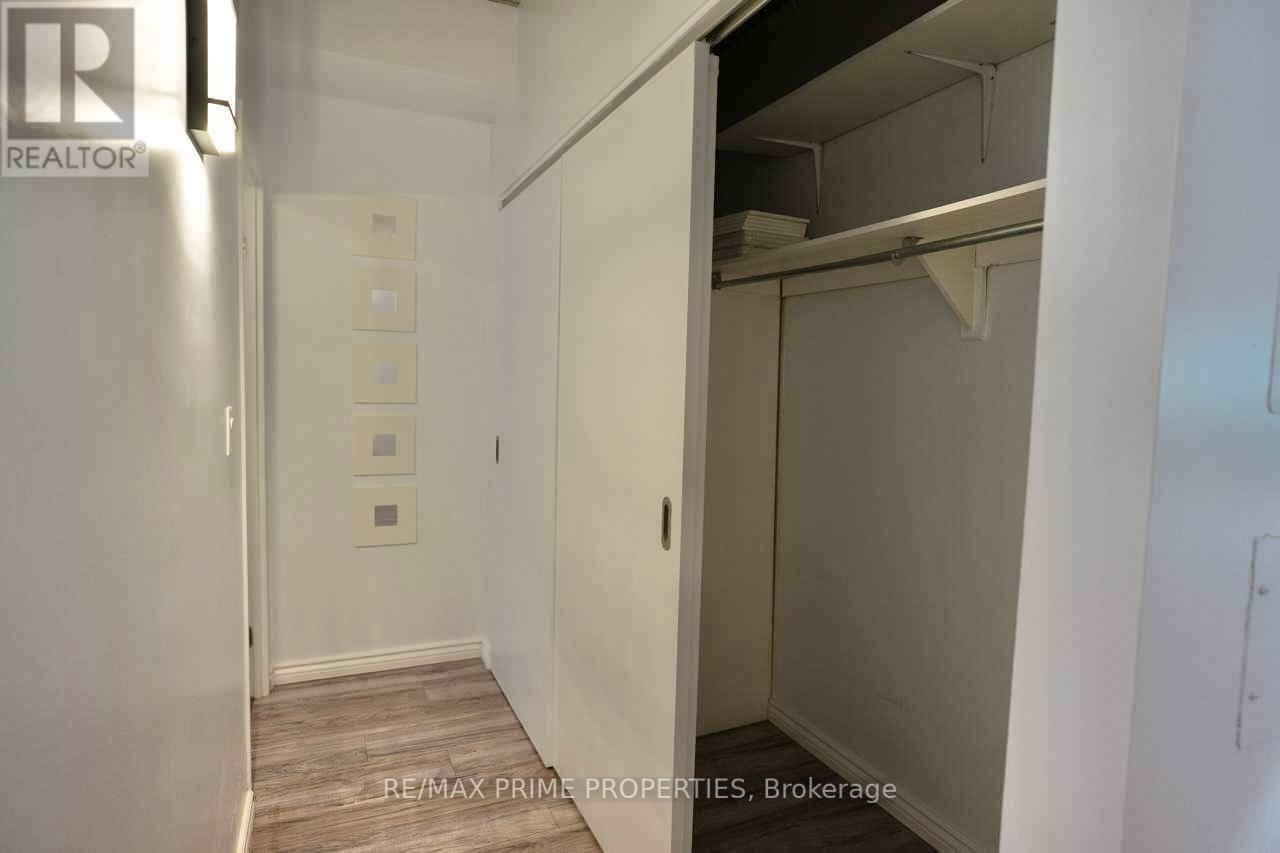 Photo 5 of 311 383 Cumberland Street, Ottawa ON