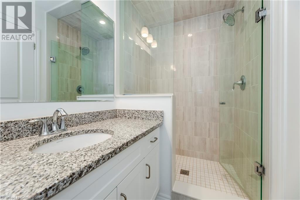 Photo 5 of 82 Huguenot Road, Oakville ON