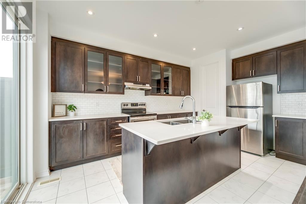 Photo 6 of 82 Huguenot Road, Oakville ON