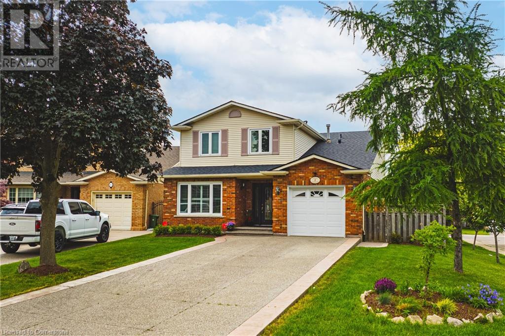 Photo 1 of 2 Antoinette Court, Hamilton ON