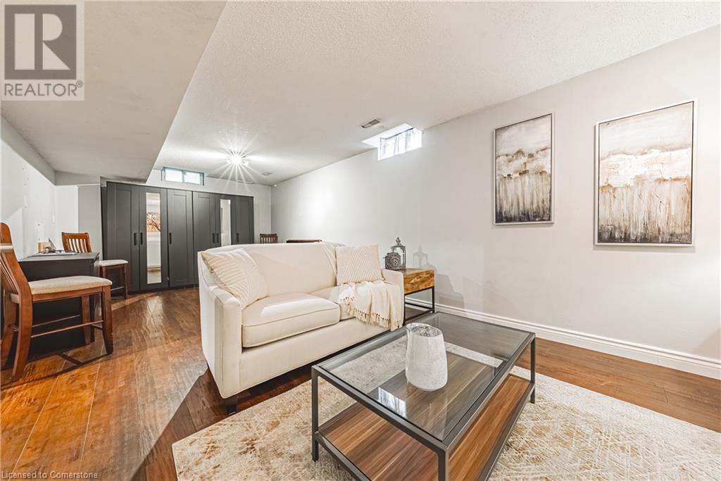 Photo 41 of 2 Antoinette Court, Hamilton ON