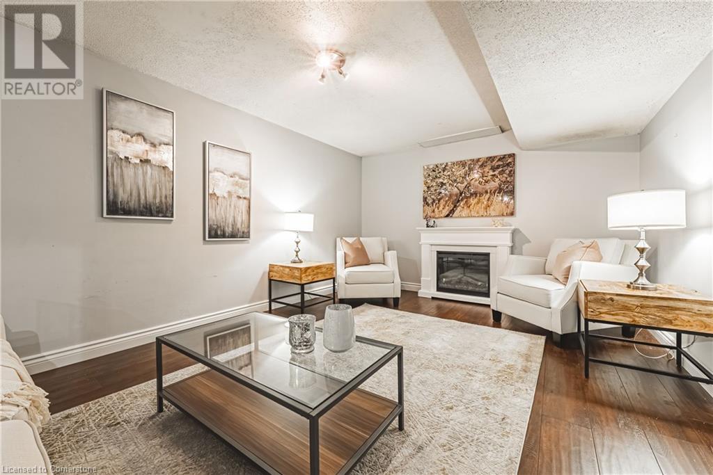 Photo 39 of 2 Antoinette Court, Hamilton ON