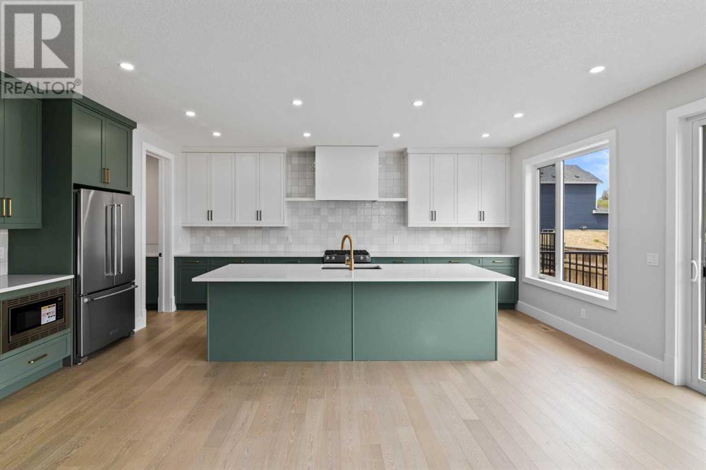 Photo 13 of 205 Creekstone Hill Sw, Calgary AB