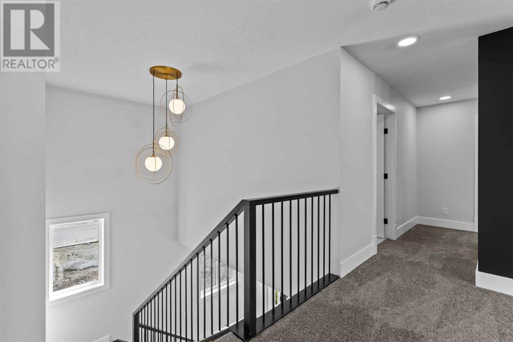 Photo 17 of 205 Creekstone Hill Sw, Calgary AB