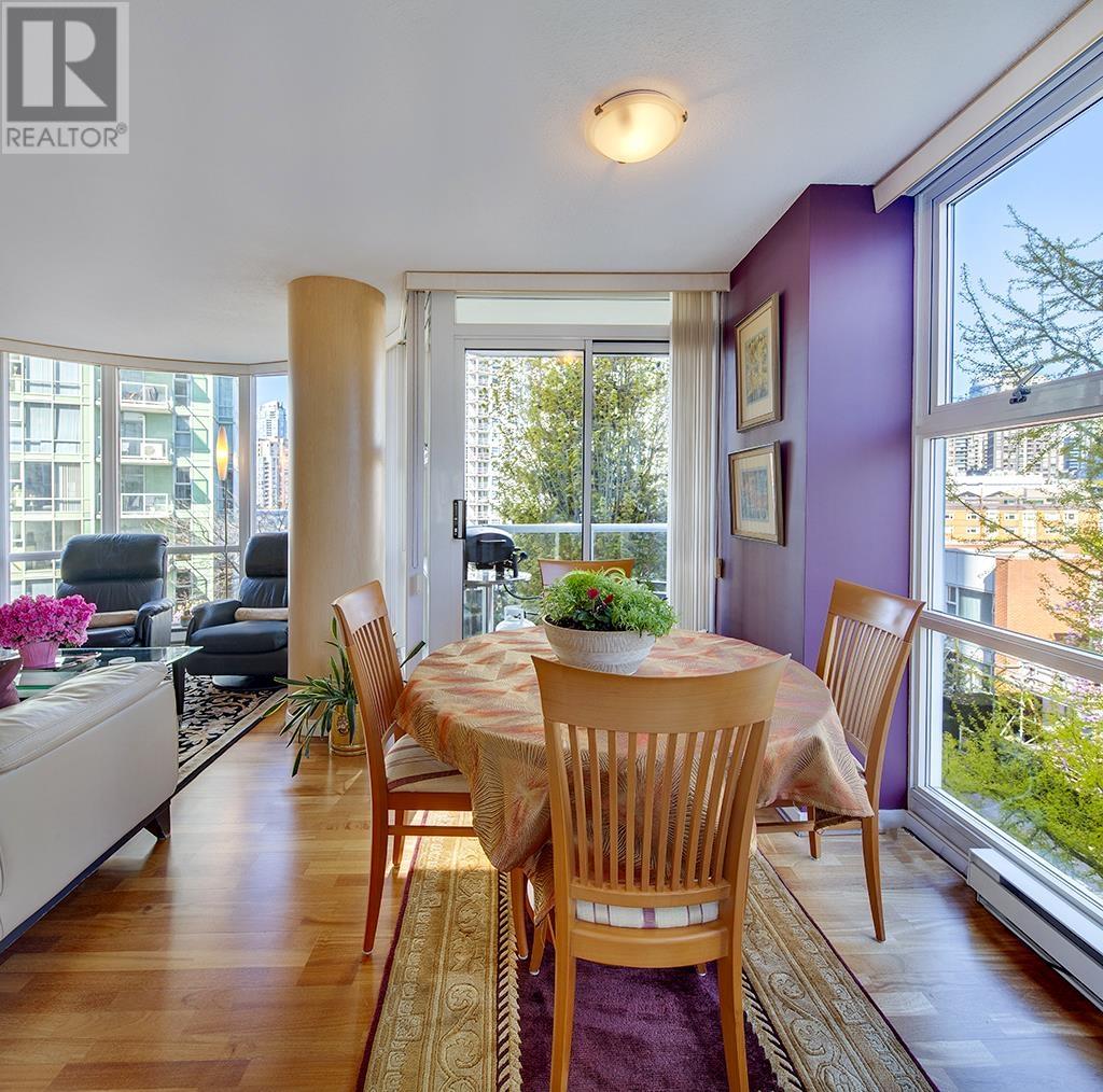 Photo 27 of 706 1077 Marinaside Crescent, Vancouver BC