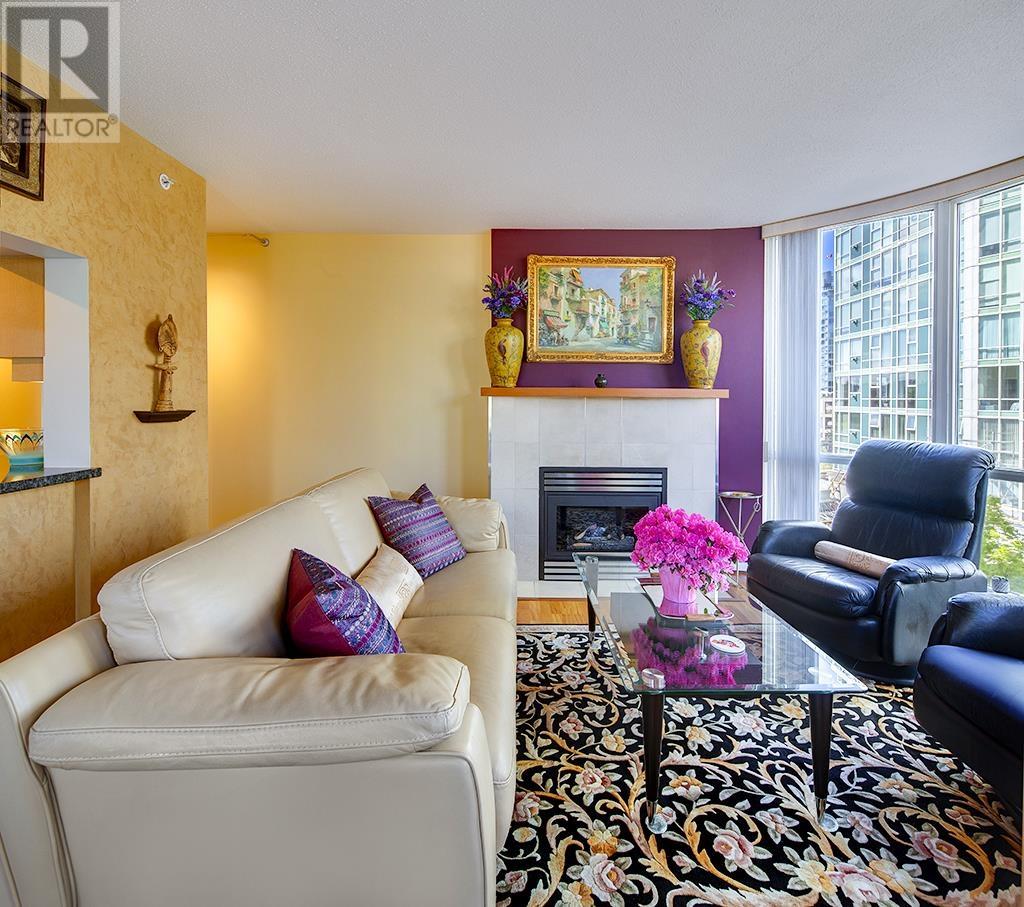 Photo 31 of 706 1077 Marinaside Crescent, Vancouver BC