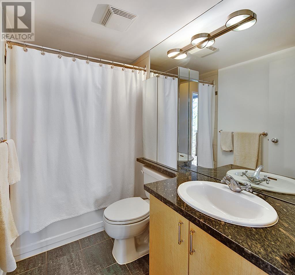 Photo 1 of 706 1077 Marinaside Crescent, Vancouver BC