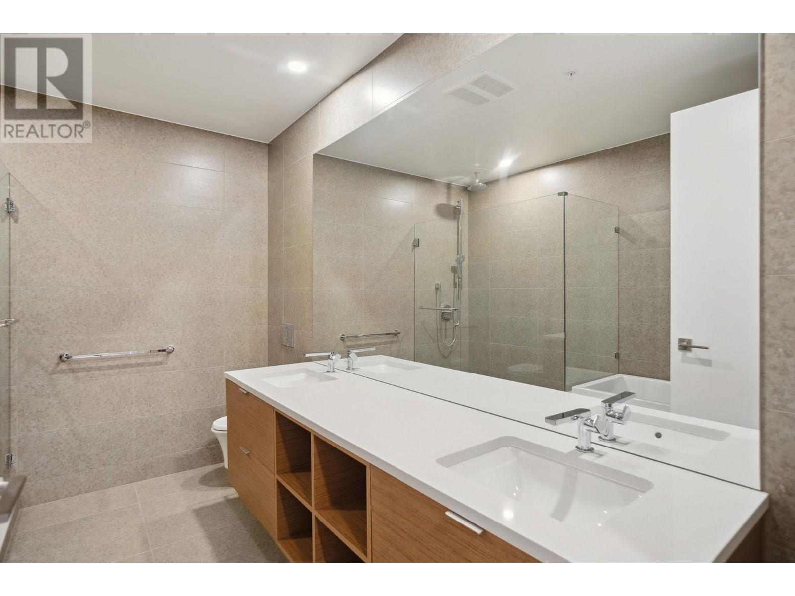 Photo 23 of 802 6707 Nelson Avenue, West Vancouver BC