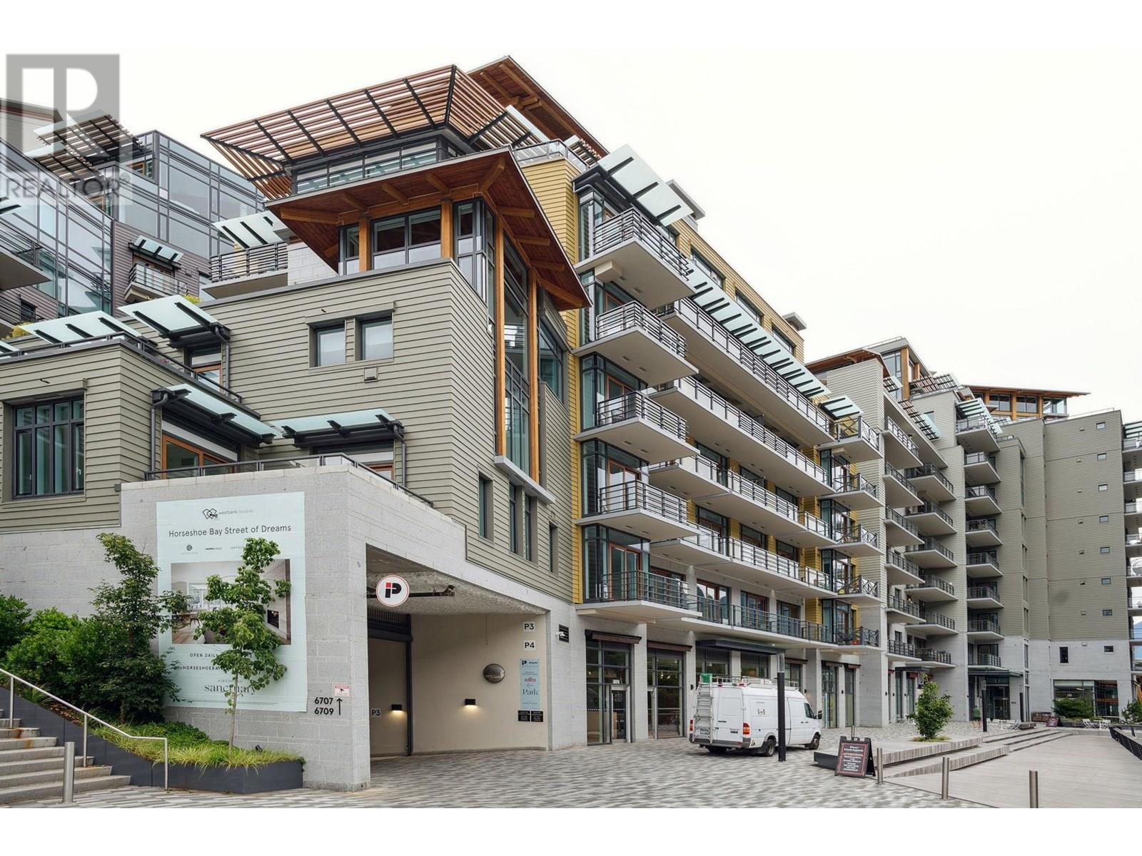 Photo 33 of 802 6707 Nelson Avenue, West Vancouver BC