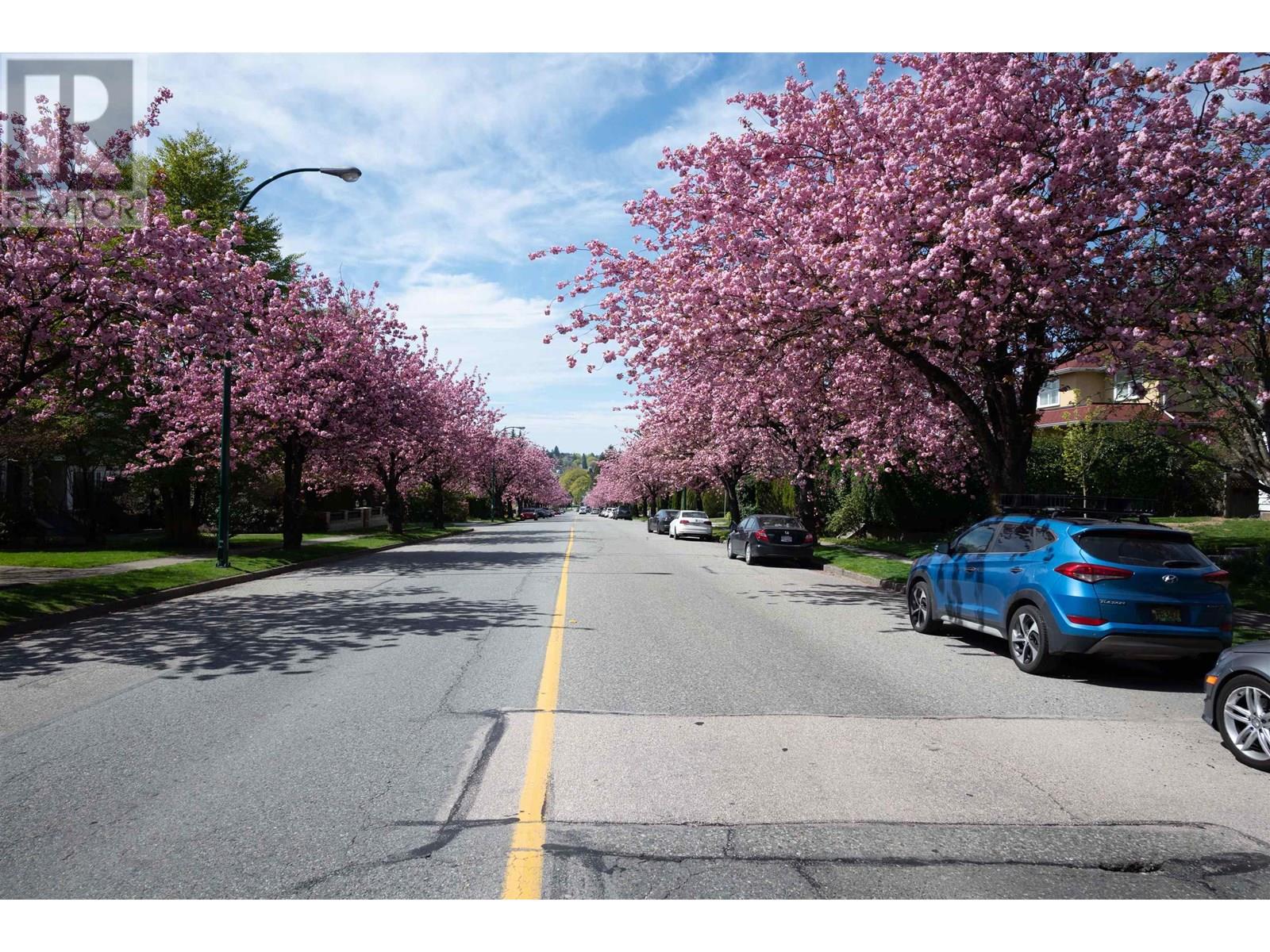 2356 WEST 16TH AVENUE, Vancouver