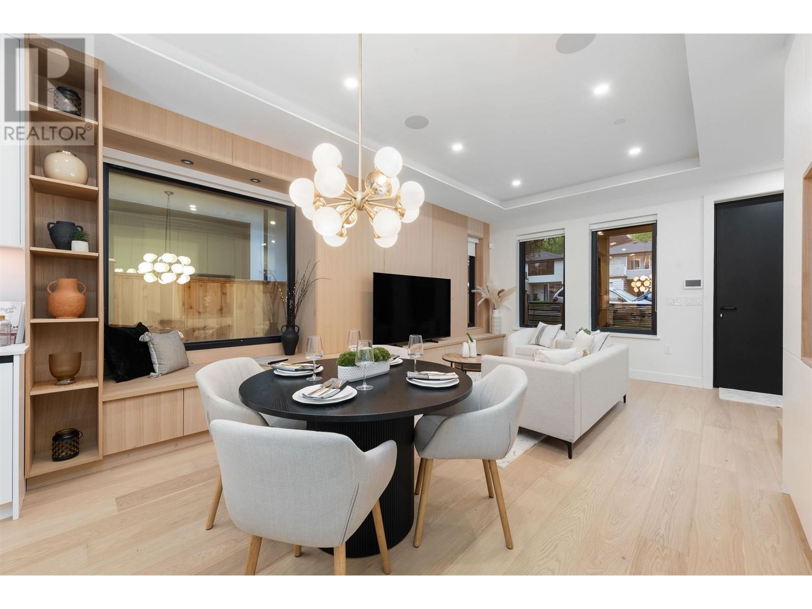 Photo 12 of 1 4895 Moss Street, Vancouver BC