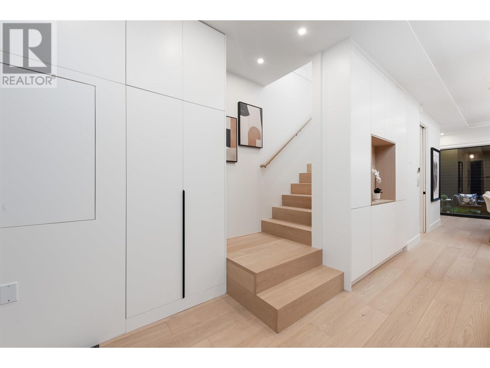 Photo 18 of 1 4895 Moss Street, Vancouver BC