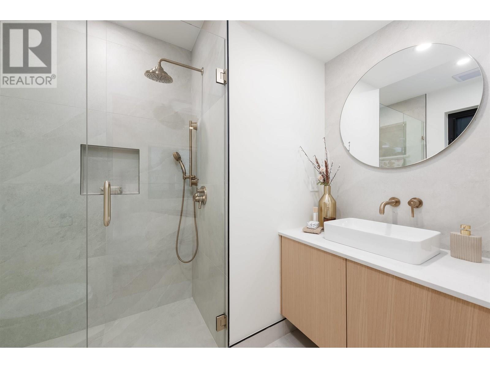 Photo 21 of 1 4895 Moss Street, Vancouver BC