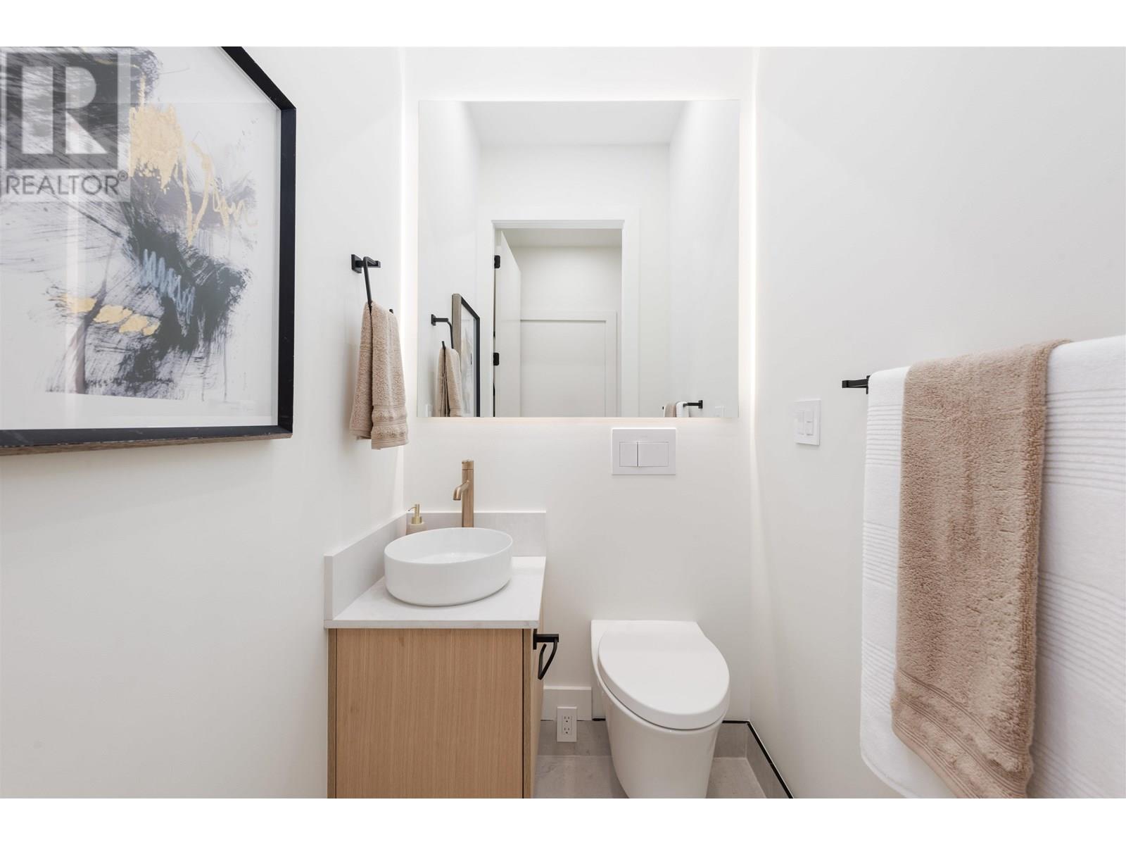 Photo 17 of 1 4895 Moss Street, Vancouver BC
