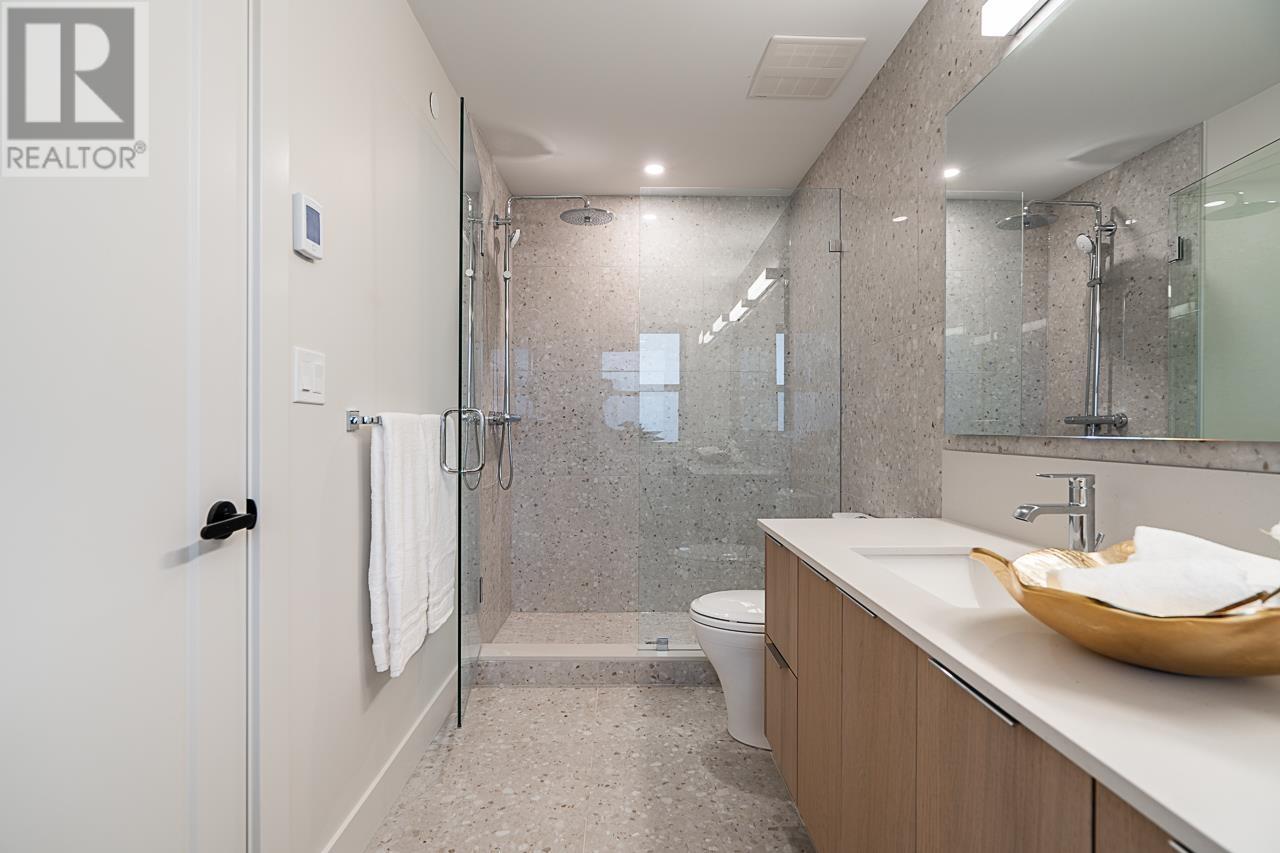 3537 CAMBRIDGE STREET, Vancouver