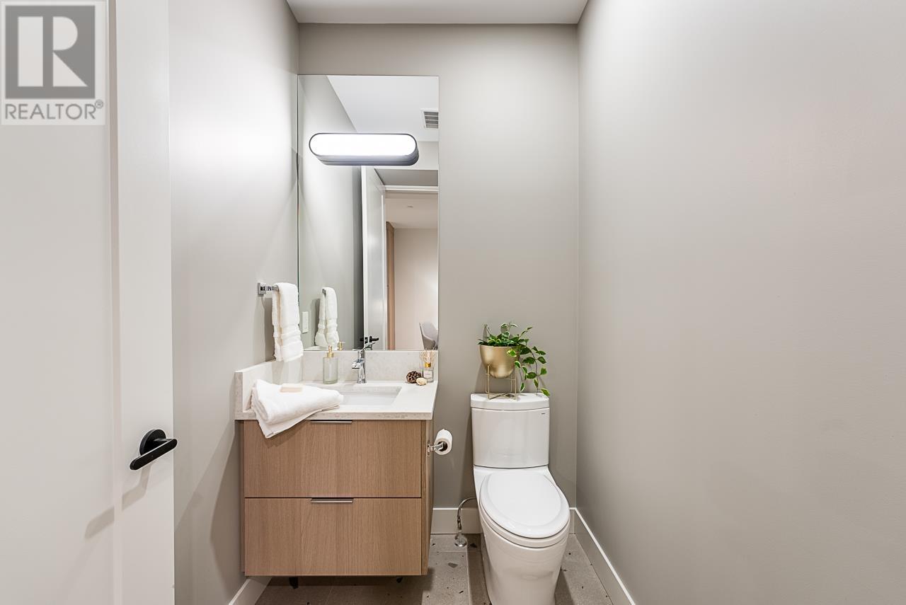 3537 CAMBRIDGE STREET, Vancouver