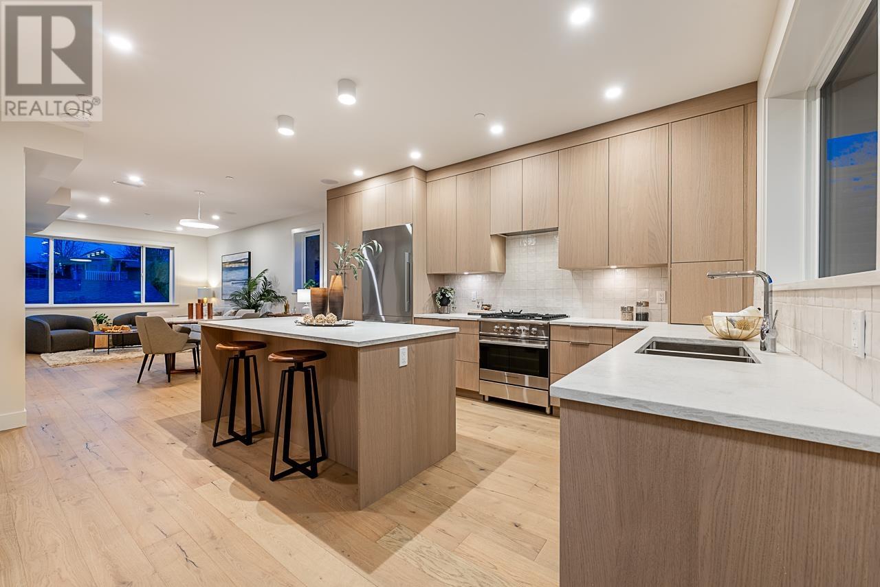 3537 CAMBRIDGE STREET, Vancouver