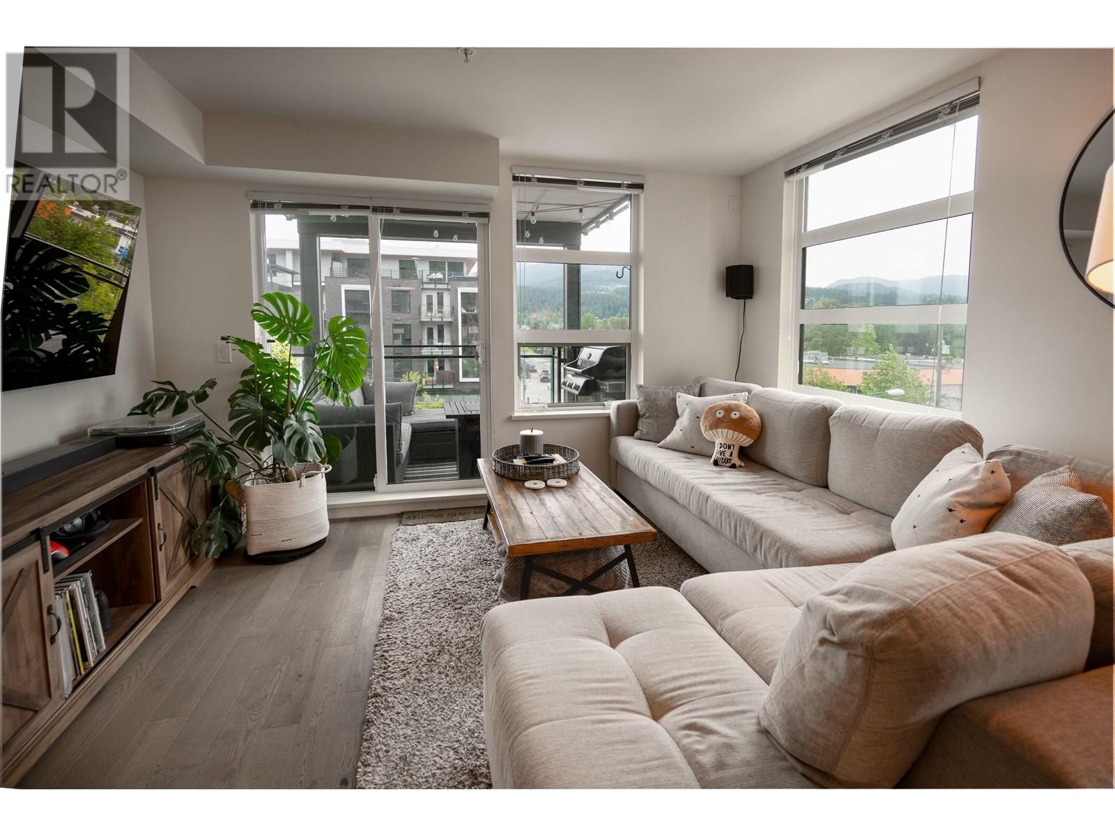 401 95 MOODY STREET, Port Moody