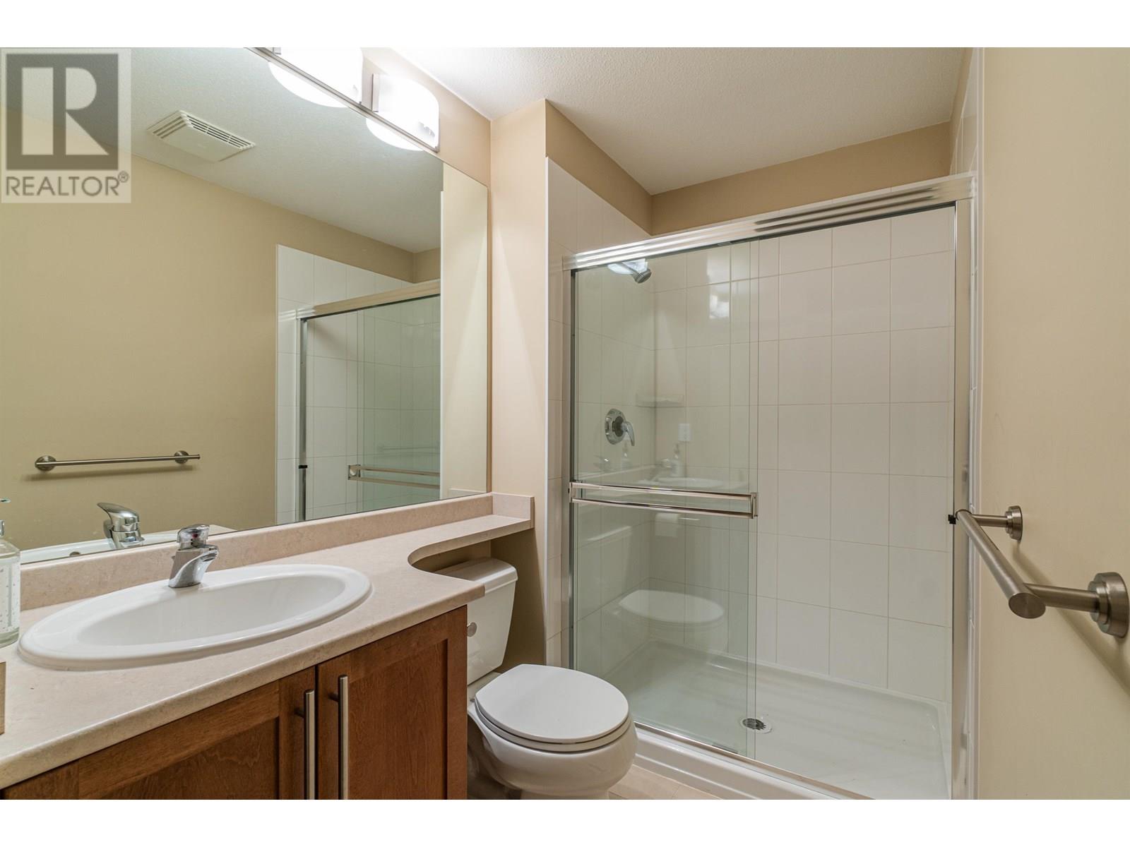 Photo 22 of 6602 Arbutus Street, Vancouver BC