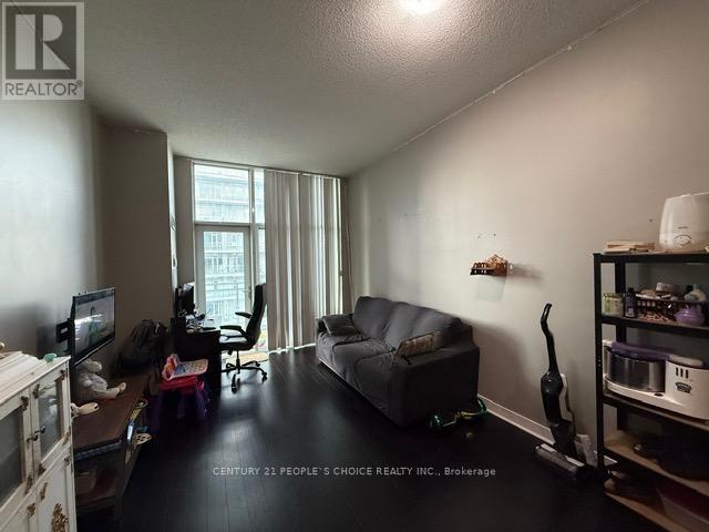 Photo 10 of 2210 365 Prince Of Wales Drive, Mississauga ON