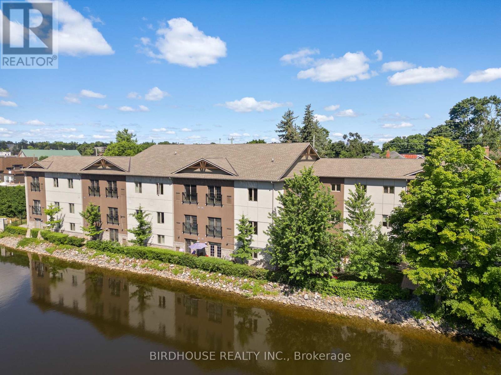 Photo 33 of 102 25 King Street, Kawartha Lakes ON