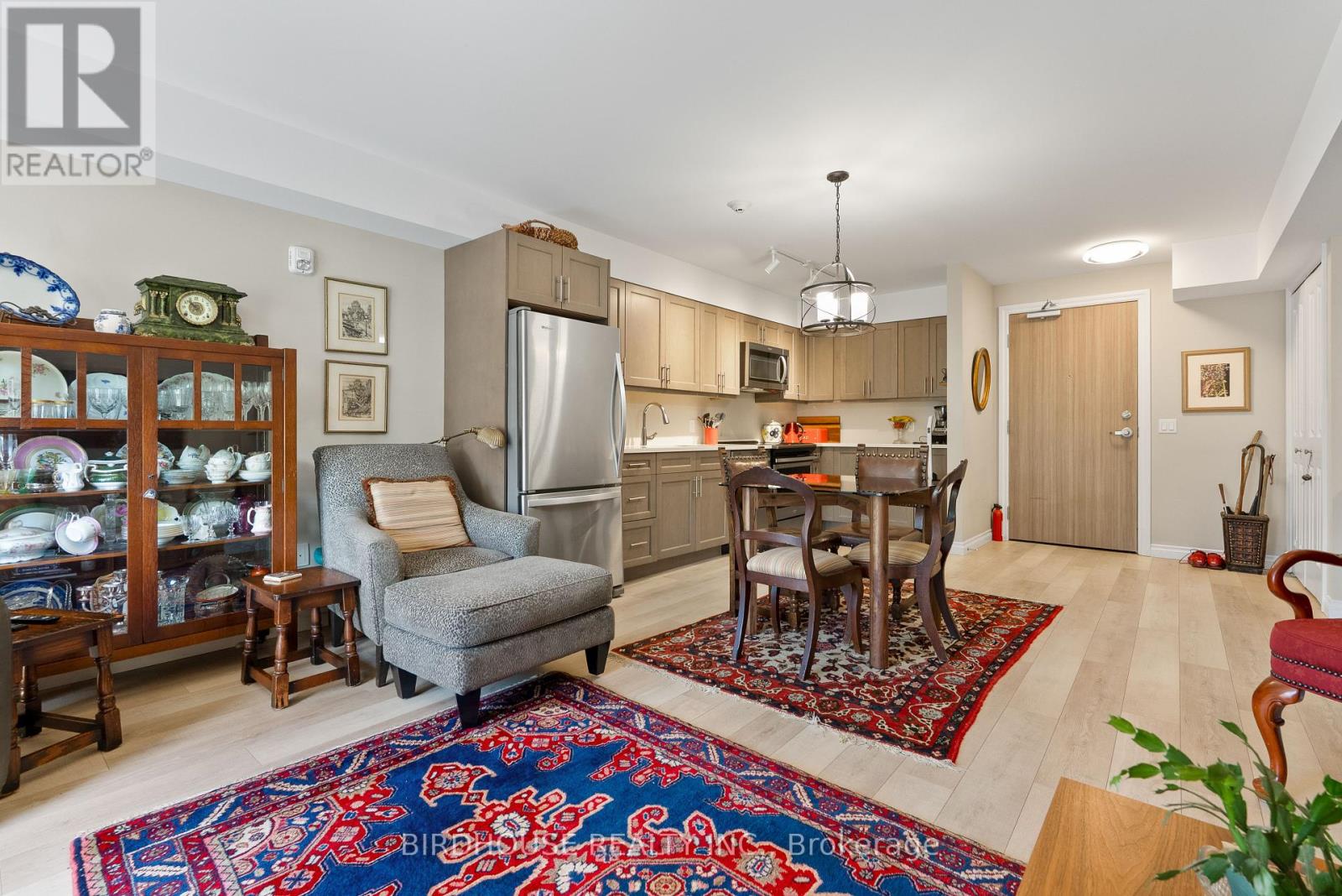 Photo 28 of 102 25 King Street, Kawartha Lakes ON