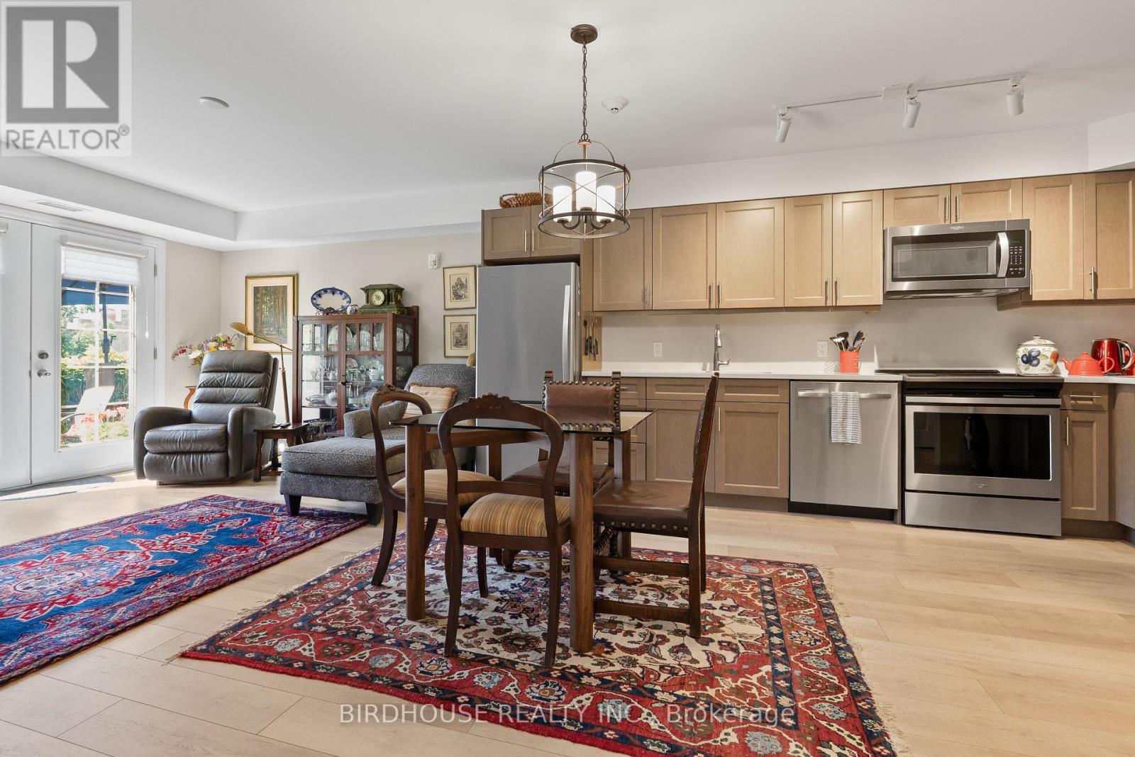 Photo 11 of 102 25 King Street, Kawartha Lakes ON