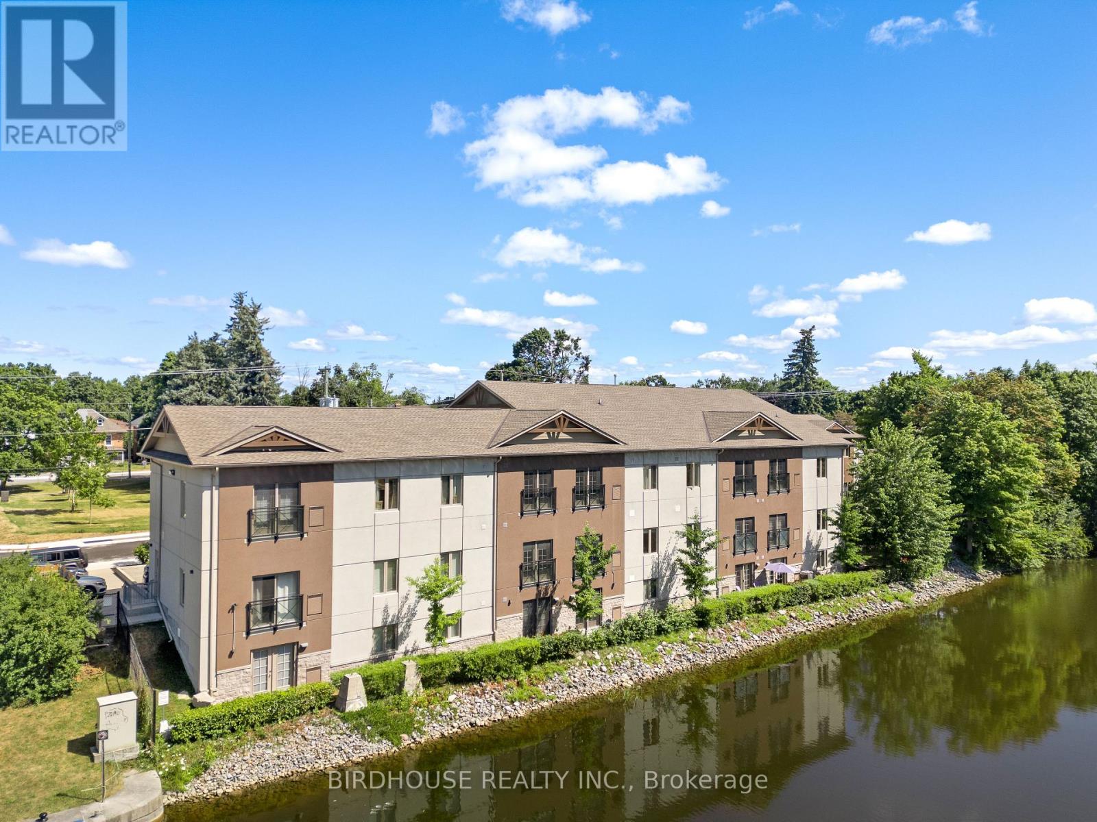 Photo 18 of 102 25 King Street, Kawartha Lakes ON