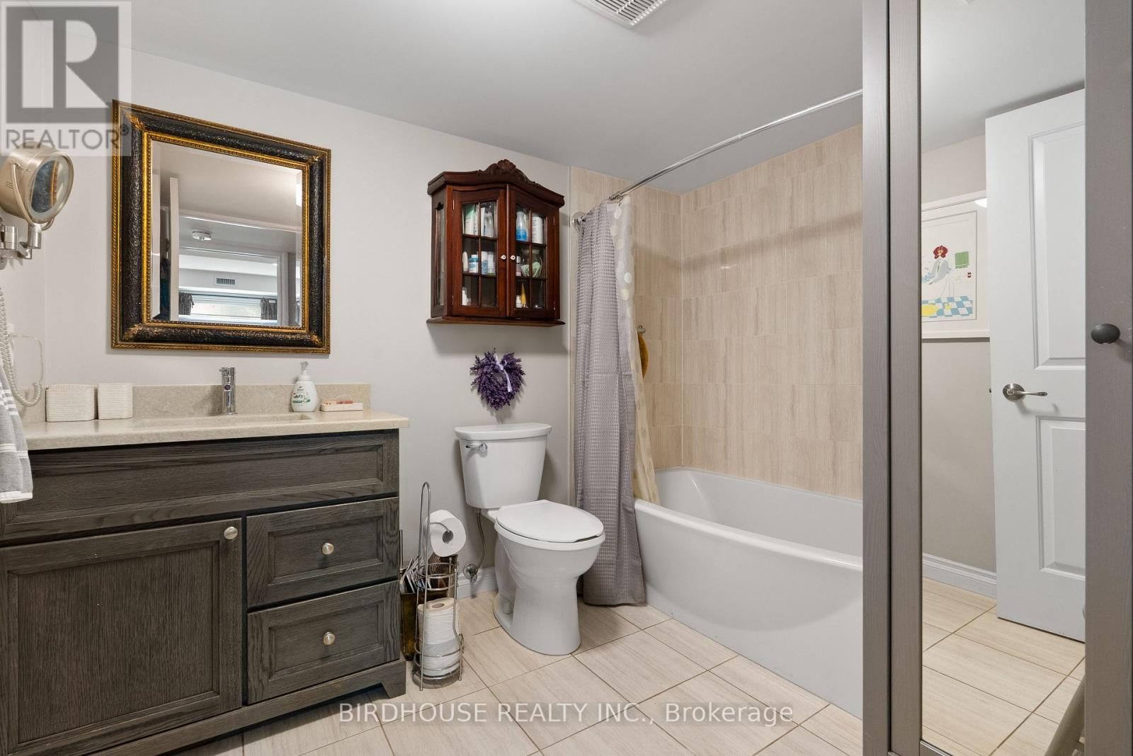 Photo 13 of 102 25 King Street, Kawartha Lakes ON