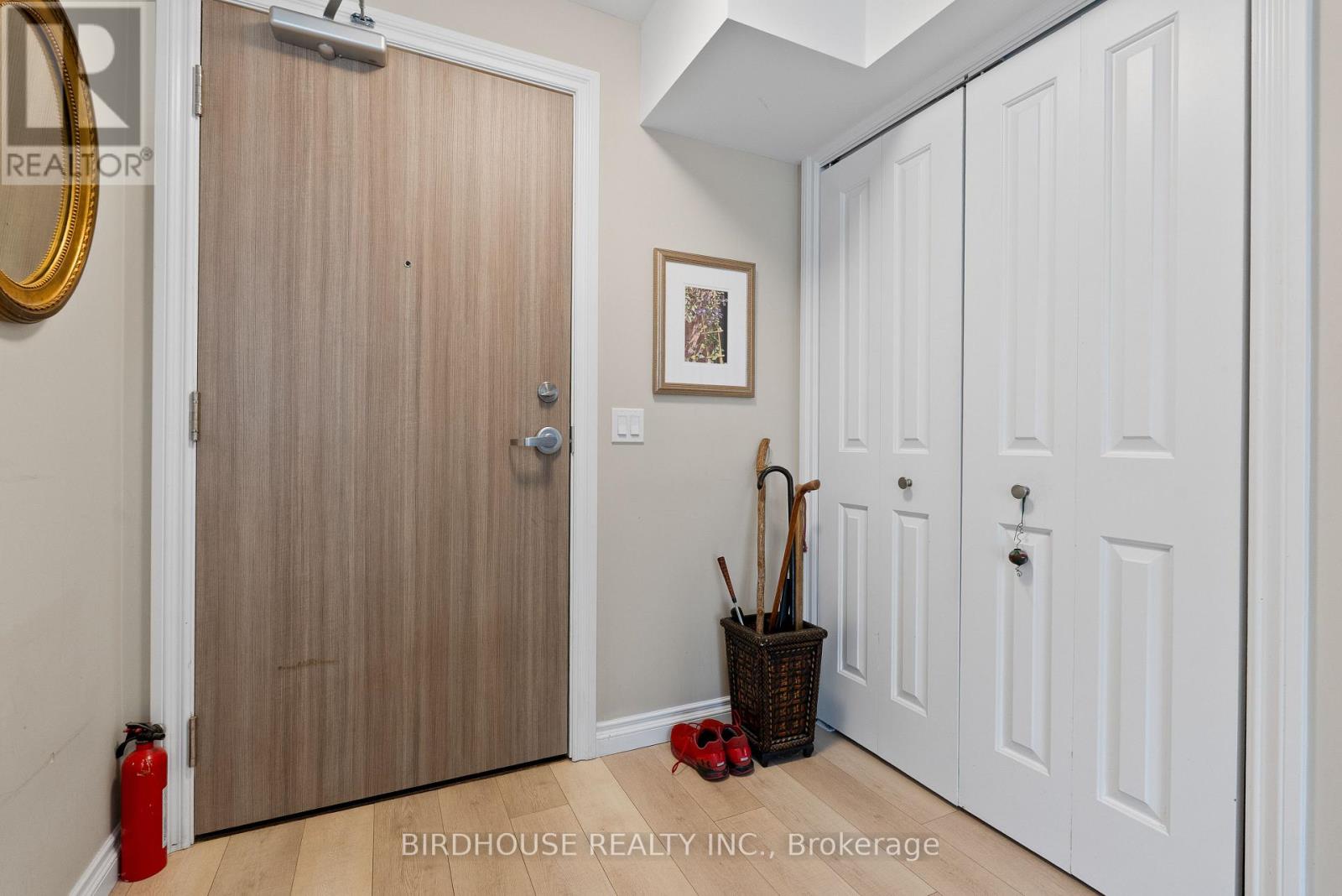 Photo 14 of 102 25 King Street, Kawartha Lakes ON