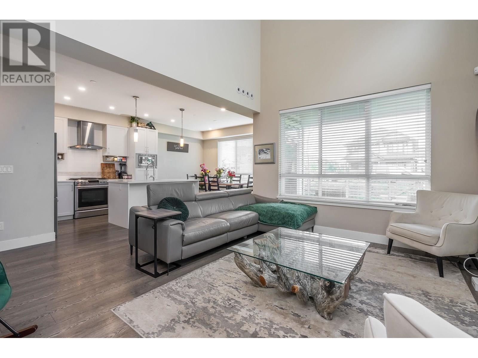 Photo 9 of 203 1816 Osprey Drive, Tsawwassen BC