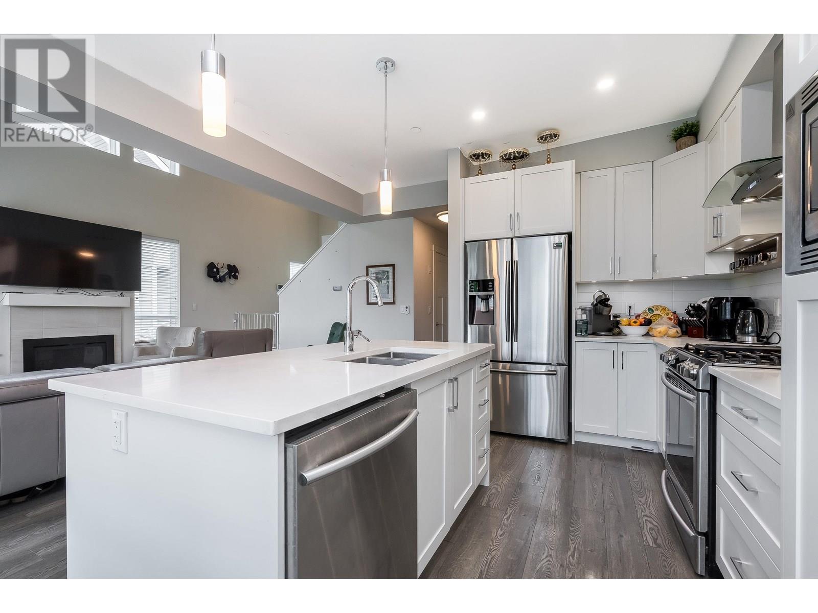 Photo 16 of 203 1816 Osprey Drive, Tsawwassen BC